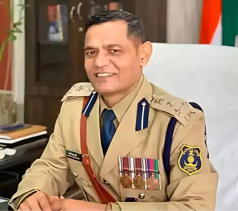 पुलिस महानिदेशक रतन लाल डांगी निलंबित: वायरल चैट और महिला उत्पीड़न के आरोप से हिला पुलिस महकमा, पुलिस अधीक्षक रायगढ़ भी रहे..